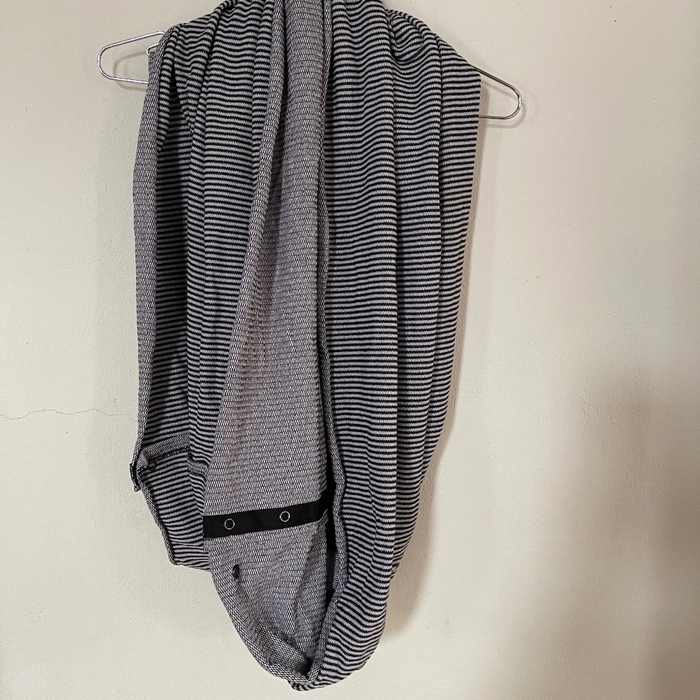 Lululemon Vinyasa Scarf